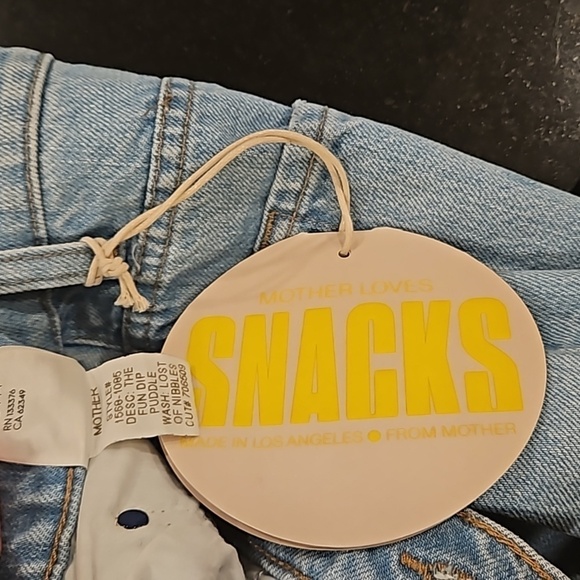 💕MOTHER SNACKS!💕 The Fun Dip Puddle Jeans ~ Lots Of Nibbles 26 NWT - Picture 15 of 16